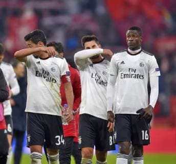 27 11 2018 Football UEFA Champions League 2018 2019 Group phase 5 matchday FC Bayern Munich Benfica Lisbon at Allianz Arena Munich v l Andre Almeida Lisbon Gabriel Lisbon and Alfa Semedo Lisbon are disappointed after the match DFL and DFB regulations prohibit any use of photographs as image sequences and or quasi video
