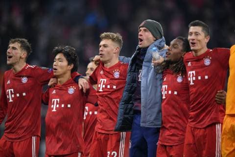 27 11 2018 Football UEFA Champions League 2018 2019 Group stage 5 Matchday FC Bayern Munich Benfica Lisbon at Allianz Arena Munich Bavarias final celebration after the victory by Leon Goretzka FC Bayern Munich Wooyeong Jeong FC Bayern Munich Joshua Kimmich FC Bayern Munich Thomas Müller FC Bayern Munich Renato Sanches Bayern Munich Robert Lewandowski FC Bayern Munich DFL and DFB regulations prohibit any use of photographs as image sequences and or quasi video