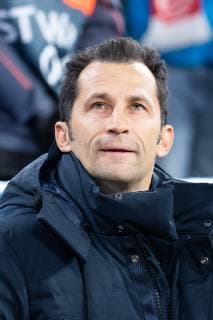 27 11 2018 xkvx Football UEFA Champions League FC Bayern Munich Benfica Lisbon emspor v l Sports Director Hasan Salihamidzic FCB FC Bayern Munich DFL DFB REGULATIONS PROHIBIT ANY USE OF PHOTOGRAPHS as IMAGE SEQUENCES and or QUASI VIDEO Munich