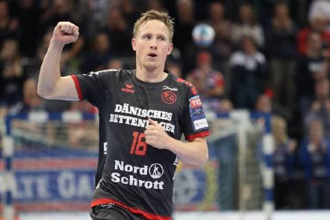 SG Flensburg Handewitt vs MOL Pick Szeged Handball EHF Champions League Group stage 28 11 18 Magnus Joendal SG Flensburg Handewitt 18 cheers xmmkx