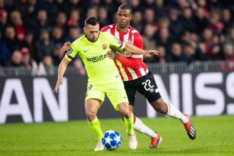 Jordi Alba of FC Barcelona Barca Denzel Dumfries of PSV during the UEFA Champions League group C match between PSV Eindhoven and FC Barcelona at the Phillips stadium on November 28, 2018 in Eindhoven, The Netherlands UEFA Champions League 2018 2019 xVIxVIxImagesx xTomxBodexMultimediaxIVx 12918816