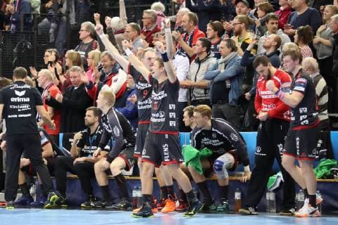 Cheers on the bench victory Flensburg Schleswig Holstein Germany Flens Arena Copyright: xAgentur54Gradx xSpeedphotosx