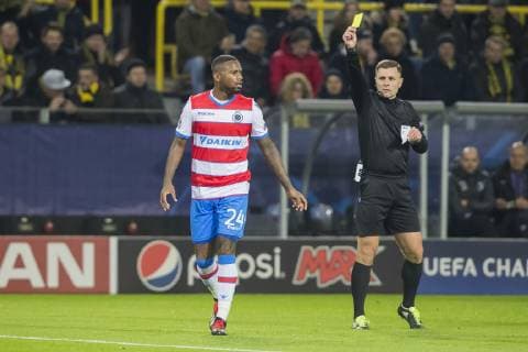 DORTMUND, Signal Iduna Park, 28-11-2018 , season 2018 2019 , UEFA Champions League. Club Brugge player Stefano Denswil (l) gets yellow card by referee Gediminas Mazeika (r) during the match Borussia Dortmund - Club Brugge Borussia Dortmund - Club Brugge  x2652228x