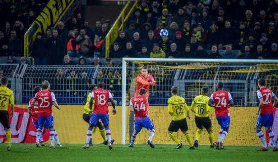 Dortmund Germany 28 11 2018 UEFA Champions League 2018 19 Season Back Round Group Phase Group A 5 Matchday BV Borussia Dortmund vs. FC Bruegge Ethan Horvath FC Bruges in action DeFodi520