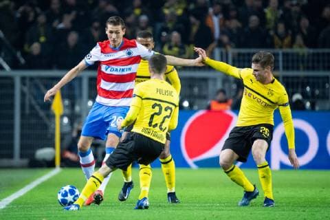 28 11 2018 xkvx Football UEFA Champions League Borussia Dortmund Club Bruegge emspor v l Hans Vanaken Club Bruegge Christian Pulisic BVB Borussia Dortmund Lukasz Piszczek BVB Borussia Dortmund DFL DFB REGULATIONS PROHIBIT ANY USE OF PHOTOGRAPHS as IMAGE SEQUENCES and or QUASI VIDEO Dortmund