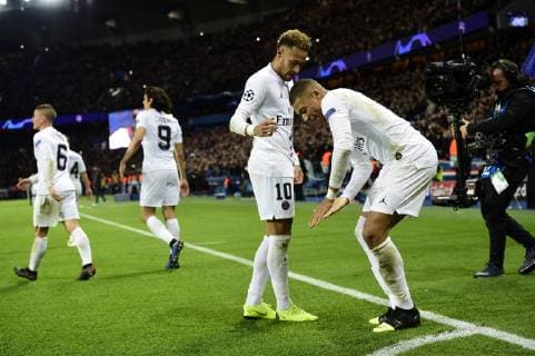 joie des joueurs du PSG apres le but de NEYMAR JR (PSG) FOOTBALL : PSG vs FC Liverpool - Ligue des Champions UEFA - Paris - 28 11 2018 JBAutissier Panoramic 