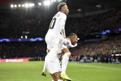 07 KYLIAN MBAPPE (PSG) - 10 NEYMAR JR (PSG) - JOIE FOOTBALL : Paris SG vs Liverpool - Ligue des Champions - 28 11 2018 AnthonyBIBARD FEP Panoramic 