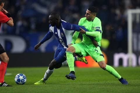 28 11 2018 Football Season 2018 2019 Champions League 5 Matchday FC Porto FC Schalke 04 v l Yacine Brahimi FC Porto Omar Mascarell FC Schalke 04 Porto Estadio do Dragao Portugal