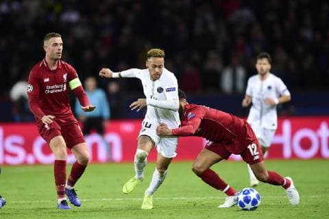 NEYMAR JR (PSG)vs Joe Gomez (Liverpool) FOOTBALL : PSG vs FC Liverpool - Ligue des Champions UEFA - Paris - 28 11 2018 JBAutissier Panoramic 