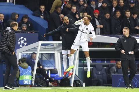 Joie Neymar ( PSG ) avec Dani Alves ( PSG ) FOOTBALL : PSG vs Liverpool - Ligue des Champions - 28 11 2018 GwendolineLeGoff Panoramic 