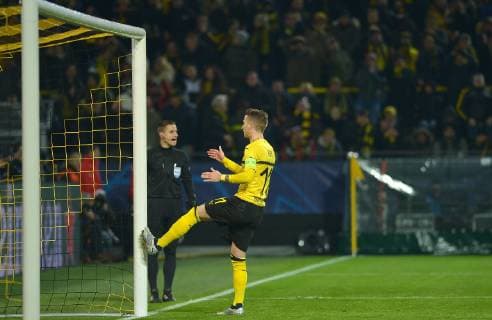 Dortmund Germany 28 11 2018 UEFA Champions League 2018 19 Season Back Round Group Stage Group A 5 Matchday BV Borussia Dortmund Club Bruegge Marco Reus BVB steps disappointed against the post DeFodi521