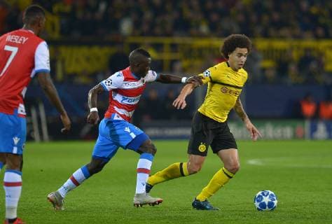 Dortmund Germany 28 11 2018 UEFA Champions League 2018 19 Season Back Round Group Phase Group A 5 Matchday BV Borussia Dortmund Club Bruegge Marvelous Nakamba Bruegge and Axel Witsel BVB in the duel DeFodi521
