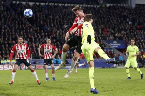 EINDHOVEN, Philips Stadium, PSV - Barcelona , football, Champions League, season 2018-2019 , 28-11-2018, PSV player Luuk de Jong scoring the 1-2. PSV - Barcelona  x2652801x
