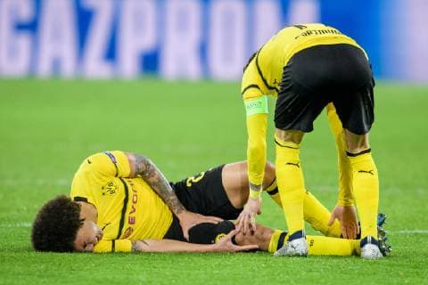 Axel Witsel Borussia Dortmund 28 injured on ground at Champions League match between Borussia Dortmund and FC Bruegge on 26 11 2018 Borussia Dortmund vs FC Brugge Champions League 28 11 2018 Dortmund Copyright: xSchuelerx xEibnerx-xPressefotox EP_EER