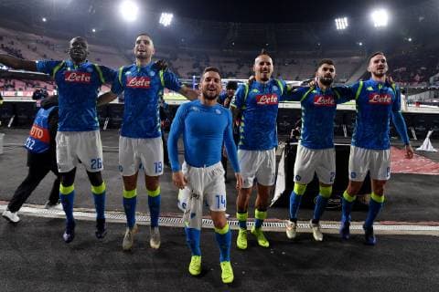 Kalidou Koulibaly, Nikola Maksimovic, Dries Mertens, Marek Hamsik, Elseid Hysaj and Fabian Ruiz of Napoli celebrate at the end of the Uefa Champions League 2018 2019 Group C football match betweenSSC Napoli and Crvena Zvezda at San Paolo stadium, Napoli, November, 28, 2018 Foto Andrea Staccioli Insidefoto AndreaxStaccioli