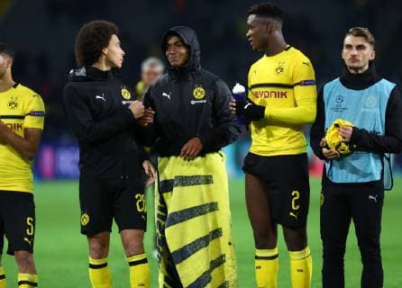 Wednesday 28 11 2018 Season 2018 2019 UEFA Champions League 5 Matchday at Dortmunder Signal Iduna Park BVB 09 Borussia Dortmund Club Bruges Disappointment with Dortmund players after final whistle Axel Witsel BVB with Abdou Diallo BVB Axel Witsel BVB and Maximilian Philipp BVB v l