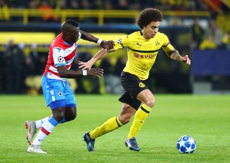 Wednesday 28 11 2018 Season 2018 2019 UEFA Champions League 5 Matchday at Dortmunder Signal Iduna Park BVB 09 Borussia Dortmund Club Brügge Marvelous Nakamba CB against Axel Witsel BVB v l