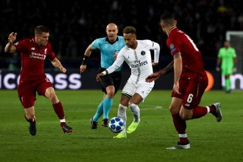 28th November 2018, Parc des Princes, Paris, France; UEFA Champions League football, Paris St-Germain versus Liverpool; Neymar Jr of Paris Saint Germain breaks into the Liverpool box  ActionPlus12083841 PedroxSalado