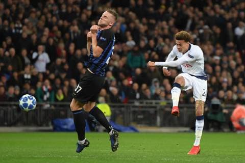 Sport Bilder des Tages Tottenham Hotspur v Inter Milan UEFA Champions League Dele Alli of Tottenham Hotspur strikes on goal during the UEFA Champions League match at Wembley Stadium, London Content Not Available For UK Newspapers Copyright: xMartynxHaworthx FIL-12611-0108