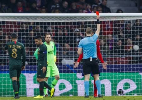 Partido de la Liga de Campeones entre el Atletico y el Monaco en el Wanda Metropolitano. En la imagen, Savic expulsado.Champions League match between Atletico and Monaco. In this picture, Savic sent off. 