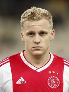 Donny van de Beek of Ajax during the UEFA Champions League group E match between AEK FC and Ajax Amsterdam at the OAKA Spyros Louis on November 27, 2018 in Athens, Greece UEFA Champions League 2018 2019 xVIxVIxImagesx xMauricexvanxSteenxIVx 12924982