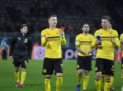 28 11 2018 Football UEFA Champions League Season 2018 2019 Preliminary Round 5 Matchday Borussia Dortmund Club Bruegge 0 0 v li Marco Reus Borussia Dortmund Lukasz Piszczek Borussia Dortmund Team2