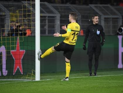 28 11 2018 Football UEFA Champions League Season 2018 2019 Preliminary Round 5 Matchday Borussia Dortmund Club Bruegge 0 0 Marco Reus Borussia Dortmund kicks the goalpost Team2