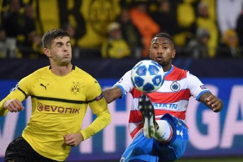 28 11 2018 Football UEFA Champions League Season 2018 2019 Preliminary Round 5 Matchday Borussia Dortmund Club Bruegge 0 0 v re Stefano Denswil FC Bruegge Christian Pulisic Borussia Dortmund Team2