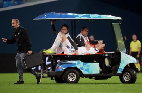 ST PETERSBURG, RUSSIA - NOVEMBER 29, 2018: FC Copenhagen s Denis Vavro is being driven away from the field as he gets an injury in the 2018 19 UEFA Europa League Group C Round 5 football match against Zenit St Petersburg at St Petersburg Stadium. Alexander Demianchuk TASS  TS0994D6