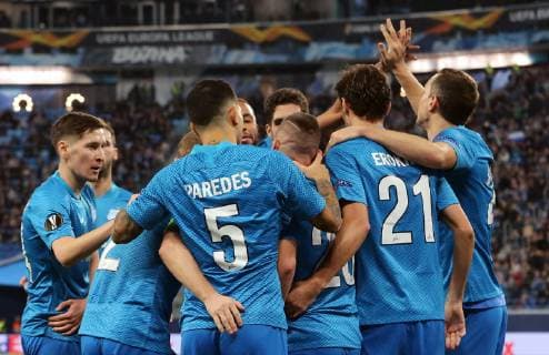 ST PETERSBURG, RUSSIA - NOVEMBER 29, 2018: Zenit St Petersburg s players celebrate scoring in the 2018 19 UEFA Europa League Group C Round 5 football match against FC Copenhagen at St Petersburg Stadium. Alexander Demianchuk TASS  TS0994D7