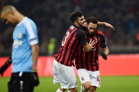 Db Milano 29 11 2018 - Europa League Milan-Dudelange foto Daniele Buffa Image nella foto: esultano gol Hakan Calhanoglu 