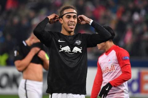 Yussuf POULSEN L disappointment frustration disappointed frustrated dejected after end of game action single picture cut single motif half figure football Europa League group phase group B 5 matchday FC Salzburg SL RB Leipzig L 1 0 29 11 2018 stadium Salzburg