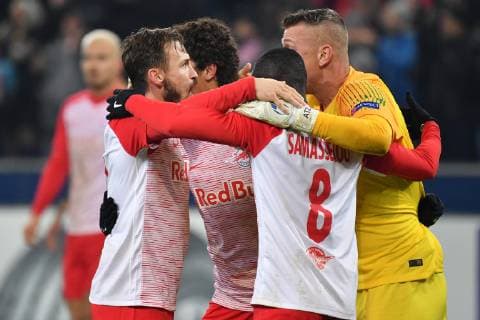 Final cheer of the Salzburg players Jubilation Joy Enthusiasm Action Football Europa League Group Phase Group B 5 Matchday FC Salzburg SL RB Leipzig L 1 0 at 29 11 2018 Stadion Salzburg
