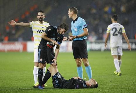 Amer Gojak 14 of Dinamo Zagreb during the UEFA Europa League groupD match between Fenerbahce and Dinamo Zagreb at Ulker Stadium in Istanbul , Turkey on November 29 , 2018. Final Score: Fenerbhace 0 - 0 Dinamo Zagreb 