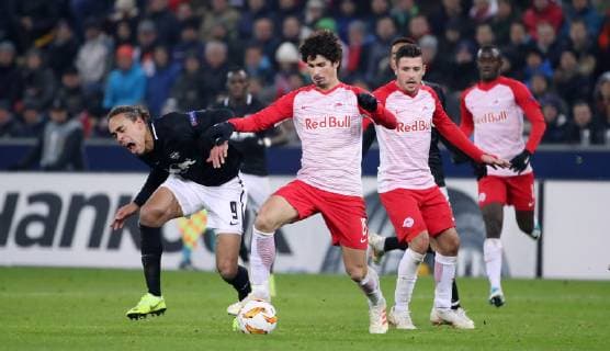 Salzburg RB Leipzig Football Euro League Salzburg 29 11 2018 Red Bull Arena Football UEFA Europa League Group B 5 Matchday FC Red Bull Salzburg vs. RB Leipzig 1 0 0 0 0 In the picture from left Yussuf Poulsen 9 RB Leipzig AndrŽ Ramalho 15 Salzburg and Zlatko Junuzovic 16 Salzburg According to UEFA regulations it is forbidden to use or have used photos taken in the stadium and or during the match in the form of sequence pictures and or video-like photo galleries