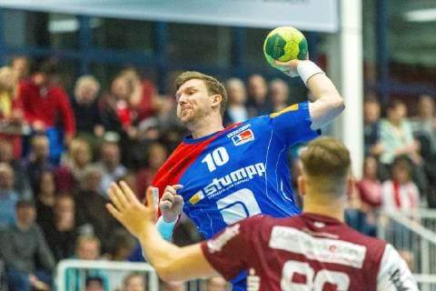 Lars Friedrich Balingen Weilstetten 10 throws on the goal at the game TUSEM Essen vs. HBW Balingen Weilstetten Handball 2 Bundesliga 30 11 2018 TUSEM Essen vs. HBW Balingen Weilstetten Handball 2 Bundesliga 30 11 2018 Essen Copyright: xEIBNER MarioxHommesx EP_MHS