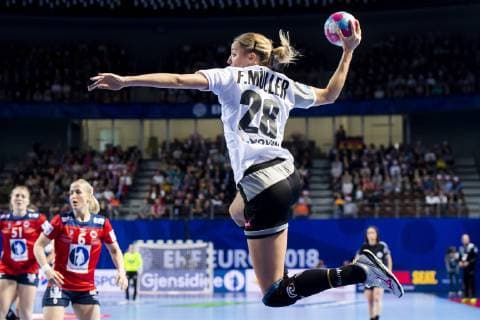 Handball, EM, Damen, Norwegen - Deutschland 181201 Franziska Müller of Germany during the EHF European Women?s Handball Championship match between Norway and Germany on December 1, 2018 in Brest. Photo: Fredrik Varfjell BILDBYRAN kod FV 150167  Copyright: FREDRIKxVARFJELL BB181201FV061
