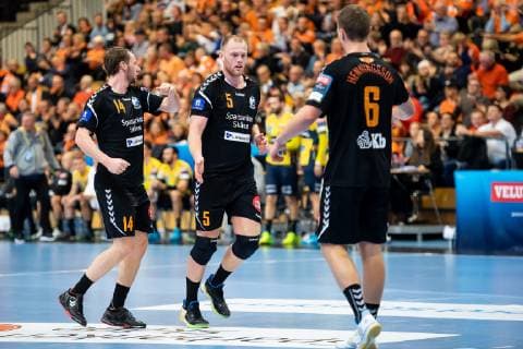181201 Kristianstads Arnar Freyr Arnarsson jublar under handbollsmatchen i Champions League mellan IFK Kristianstad och Rhein Neckar Löwen den 1 december 2018 i Kristianstad.  Copyright: AvdoxBilkanovic BB181201AB079