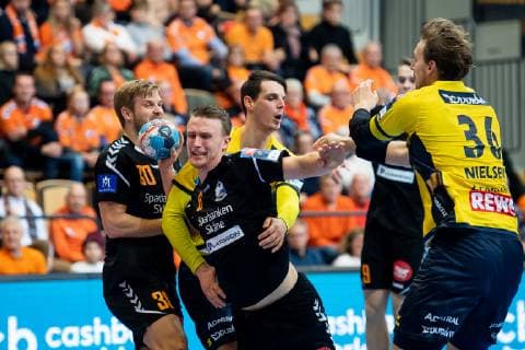 181201 Kristianstads +Philip Henningsson under handbollsmatchen i Champions League mellan IFK Kristianstad och Rhein Neckar Löwen den 1 december 2018 i Kristianstad.  Copyright: AvdoxBilkanovic BB181201AB084
