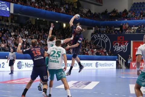 Mikkel Hansen (psg) HANDBALL : Velux EHF Champions League - Paris vs Skjern- Paris - 01 12 2018 StephenCaillet Panoramic 