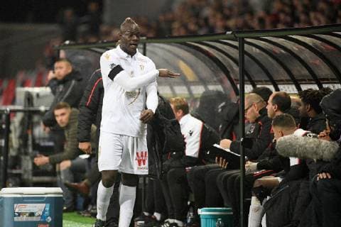 09 MARIO BALOTELLI (NICE) - COLERE FOOTBALL : Guingamp vs Nice - Ligue 1 Conforama - 01 12 2018 FEP Panoramic 