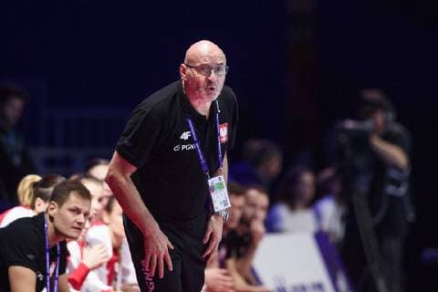 181202 Leszek Krowicki, head coach of Poland during the EHF European WomenÕs Handball Championship match between Poland and Denmark on November 2, 2018 in Nantes. Photo: Ludvig Thunman BILDBYRN kod LT 35558  Copyright: LUDVIGxTHUNMAN BB181202LT008