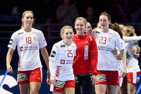 181202 Mette Tranborg, Trine ¯stergaard Jensen, goalkeeper Sandra Toft and Kristina J¿rgensen celebrate after the EHF European WomenÕs Handball Championship match between Poland and Denmark on November 2, 2018 in Nantes. Photo: Ludvig Thunman BILDBYRN kod LT 35558  Copyright: LUDVIGxTHUNMAN BB181202LT027