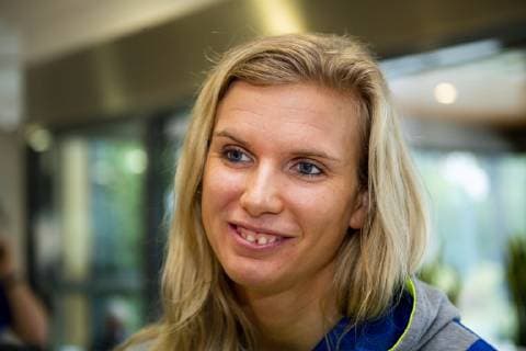 181203 Jenny Alm of Sweden is interviewed by the media during a press meeting with the national team Nationalteam of Sweden during the EHF European WomenÕs Handball Championship on December 3, 2018 in Nantes. Photo: Ludvig Thunman BILDBYRN kod LT 35560  Copyright: LUDVIGxTHUNMAN BB181203LT018