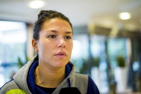 181203 Goalkeeper Filippa Idehn of Sweden is interviewed by the media during a press meeting with the national team Nationalteam of Sweden during the EHF European WomenÕs Handball Championship on December 3, 2018 in Nantes. Photo: Ludvig Thunman BILDBYRN kod LT 35560  Copyright: LUDVIGxTHUNMAN BB181203LT020