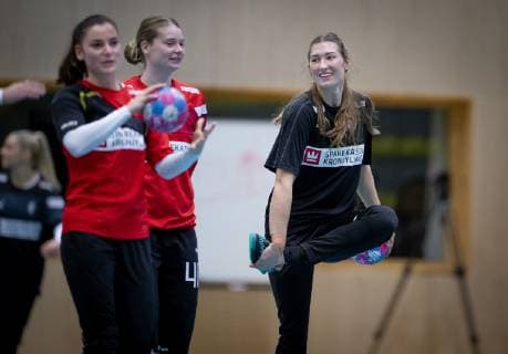 Handball, EM Damen, Dänemark Training Line Haugsted, Mie Hoejlund og Althea Reinhardt under dagens traening i Nantes, mandag den 3 december 2018. , Nantes Denmark  Copyright: Scanpix LiselottexSabroex cop103 spdk20181203-174211-L