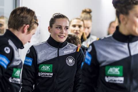 Handball Women European Championship Germany Romania Preliminary Round Group D 2 Matchday in the Brest Arena Torhueterin Dinah Eckerle Germany SG BBM Bietigheim Brest Arena Brest France