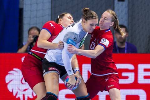 Handball Women European Championship Germany Czech Republic preliminary round Group D 3 Matchday in the Brest Arena v li Petra Adamkova Czech Republic Goeppingen Julia Behnke Germany Metzingen Veronika Mala Czech Republic Brest Arena Brest France