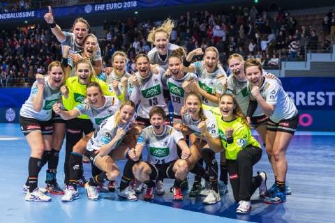 handball women european championship germany czech republic preliminary round group D 3 matchday in brest arena team of germany final cheer final cheer emotion joy brest arena brest france