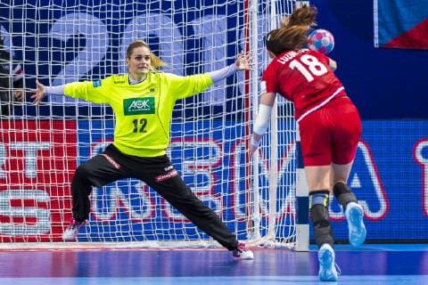 Handball Women European Championship Germany Czech Republic Preliminary Round Group D 3 Matchday in the Brest Arena v li Goalkeeper Dinah Eckerle Germany SG BBM Bietigheim Iveta Luzumova Czech Republic Thuringia HC Brest Arena Brest France